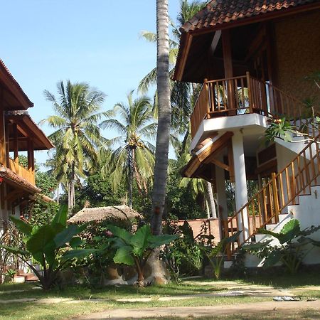 Villa Jati Mangsit Senggigi Exterior photo