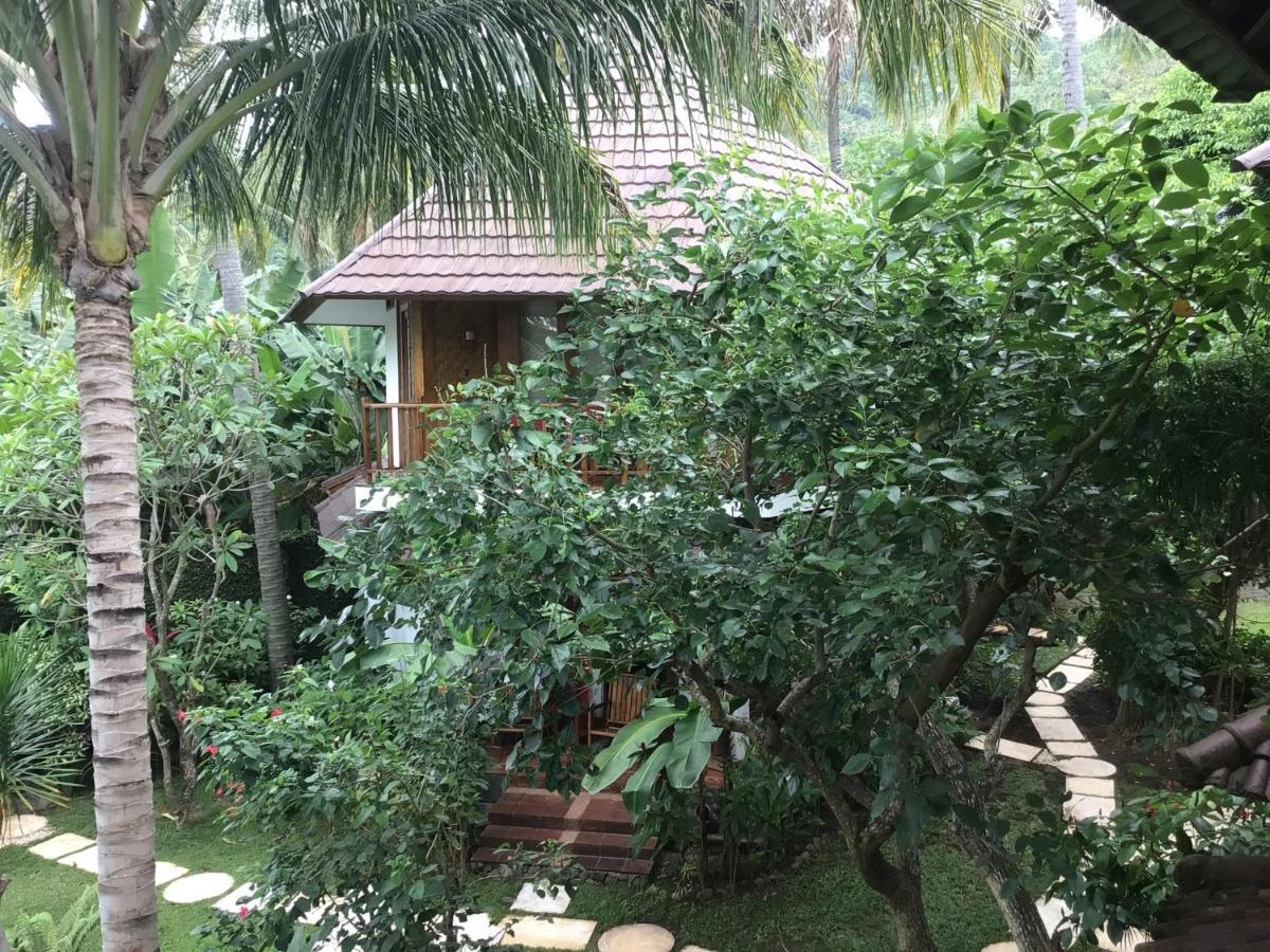 Villa Jati Mangsit Senggigi Exterior photo